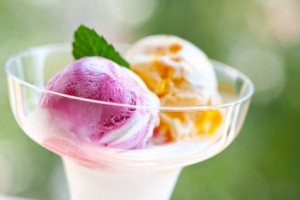 Eis in 2 Farben im Freien